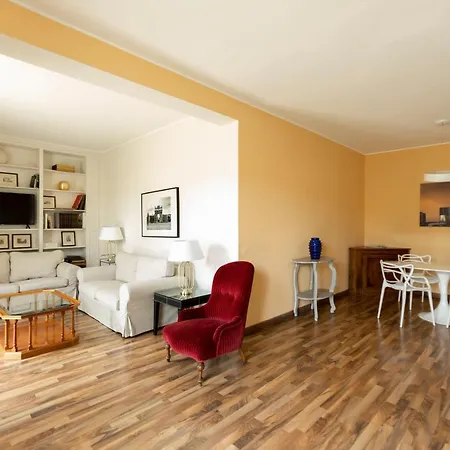 Montenapoleone - Sant Andrea Charme Penthouse Apartamento