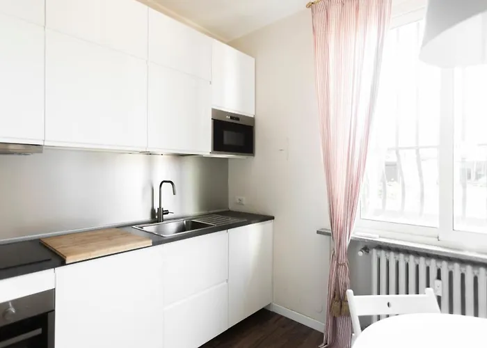 Montenapoleone - Sant Andrea Charme Penthouse 아파트